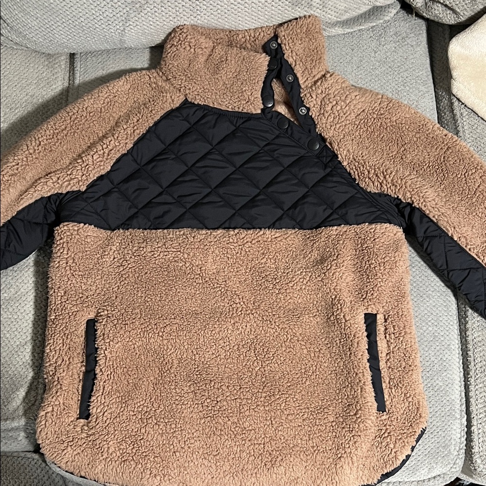 Abercrombie & Fitch Camel Fleece Jacket